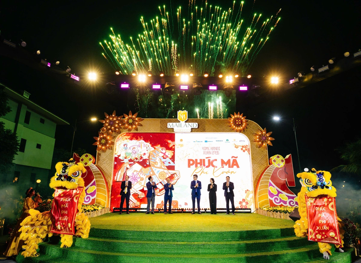 Đại diện UNESCO trao Chứng nhận Sáng kiến Văn hóa Tiêu biểu cho Đường hoa Home Hanoi Xuan 2026 tại đại đô thị Mailand Hanoi City An Khánh